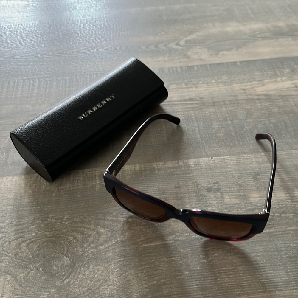 Burberry sunglasses